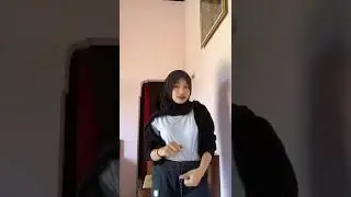 JILBAB GUNUNG NONJOL GOYANG TIKTOK DI KAMAR