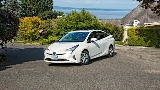 2016 Toyota Prius Car Review