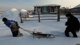 Ice For Sale: Siberian Tatars Carry On A Centuries-Old Tradition