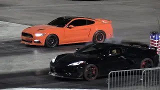 C8 Corvette vs Mustang GT - drag racing