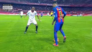 Neymar invents dribbling never seen in football!