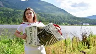 Алина песня МАНЖЕРОК на гармошке