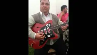 Gitarist Samir xizi findigan kendinde toyda