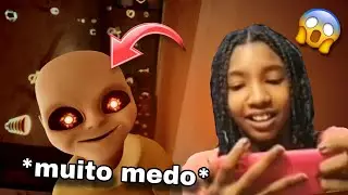 Esse bebê tá estranho🤔(Cuidei de um bebê maluco)😨