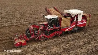 Harvest 2022: Grimme Varitron 270 Platinum Terra Trac potato harvester in Suffolk