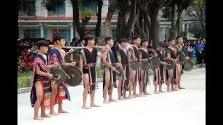 Sound of gongs ring out at schools