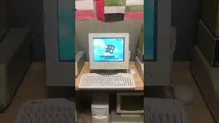 Windows 95 Startup