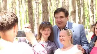 Саакашвили жестко поставил на место провластного подхалима
