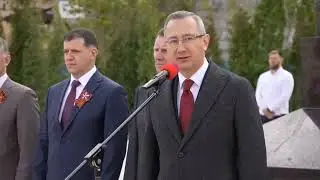 Владислав Шапша в Малоярославце открыл с ветеранами памятную стелу
