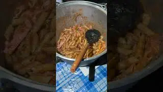 Душевный отдых на природе. Приготовили макароны на пеньке🍝