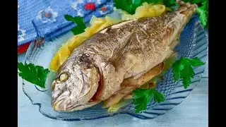 Дорадо в духовке на луковой подушке