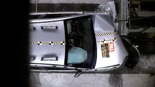 Mitsubishi Galant Crash Test (Partial Overlap, 2007)