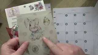 April 2022 Planner Setup - Plan with me in my Happy Planner