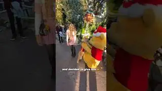 This Dog Gave Winnie The Pooh A Hug At Disneyland