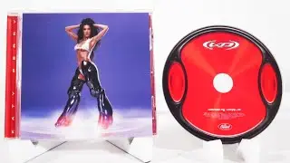 Katy Perry - Woman's World CD Unboxing