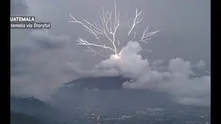 Shocking: Upwards Lightning Spiders Out From Volcano