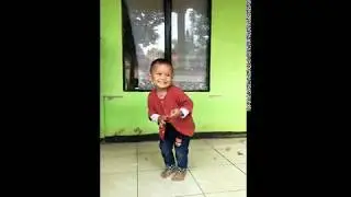 Viral ! Bocah umur 3 tahun lucu joget nya