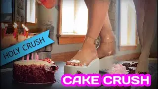 Cake crush with bare feet and heels