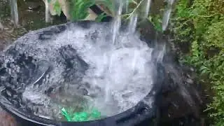 HUJAN 02
