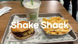 Shake Shack is now open in Toronto!