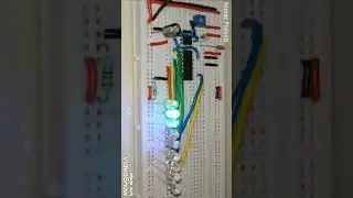 LED Chaser Circuit | LED Chaser on Breadboard using Ic 555 and Ic 4017 #shorts