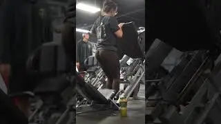 Used to hateee leg pressing 🦋  #gym #gymmotivation #gymgirl #fitness #shorts  #legday