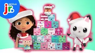 Gabbys Present Treasure Hunt & Holiday Tree Craft 🎁🎄 Gabbys Dollhouse | Netflix Jr