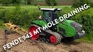 4Kᵁᴴᴰ May 2024: Tracked Fendt 943 Vario MT tractor & a Michael Moore single leg mole drainer plough.