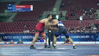 1/4 GR - 92 kg: K. SITCHINAVA (GEO) v. O. DEMIR (TUR)