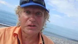 Анекдот про любовь у моря.