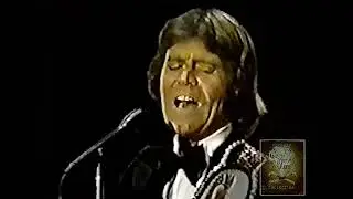 Glen Campbell 1978 American Music Awards "God Must Have Blessed America" Happy Independence Day!