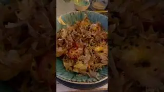 Шевелящаяся еда/Noodles with shrimp in oyster sauce/Лапша с креветкой в устричном соусе/エビのオイスターソース麺