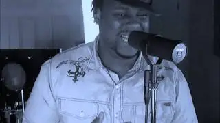 Chris lee aka Tooney- Insomnia studio performance