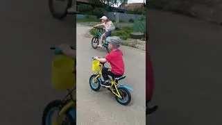 С детьми до озера на великах
