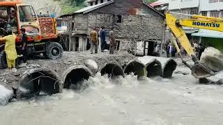 Komatsu PC360LC-11 hydraulic excavator -Working Hard after Flood