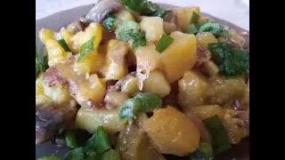Кабачковое рагу с шампиньонами