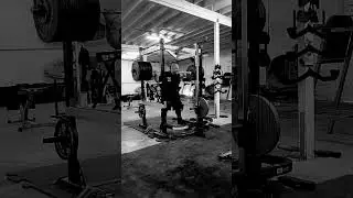 500 x 6 high bar #powerlifting #personaltrainer #squat #strength #workout