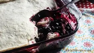 Southern Blueberry Cobbler | I Heart Recipes