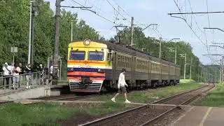 Электропоезд ЭР2Т-2206/2207 на о.п. Икшкиле / ER2T-2006/2007 EMU at Ikškile stop