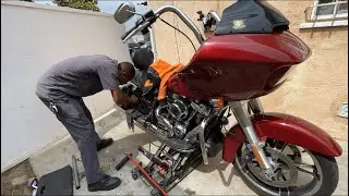 CANT BELIEVE MY BOY DID THIS TO HIS ROADGLIDE!