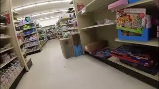 NON-CLOSING Big Lots.  East Peoria IL