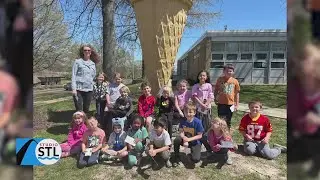 Mesnier Primary First Grade Teacher receives $500 for making a lasting impression with her students
