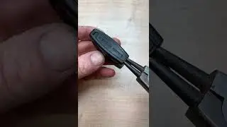 Opening Freelander 2 key case - HOW TO #automobile #carkeyreplacement #keychange