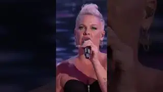 Pink fans left in shock after daughter Willows beautiful DNC 2024 performance #shorts