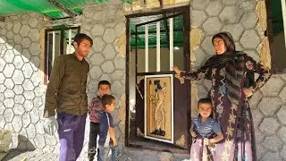 Village life 🎗Babak installs doors and windows with ancient Iranian motifs