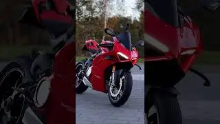 Ducati Panigale V4S 2023😍