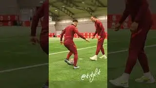 Van Dijk 🔥 Secret of his defending