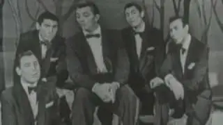 Robert Mitchum Sings Too Ra Loo Ra Loo Ral
