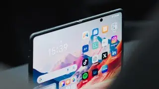 The Incredibly Thin Folding Phone // HONOR Magic V3