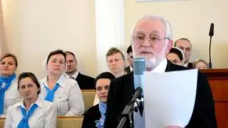 Крючков Александр Михайлович - В разбитой волнами ладье